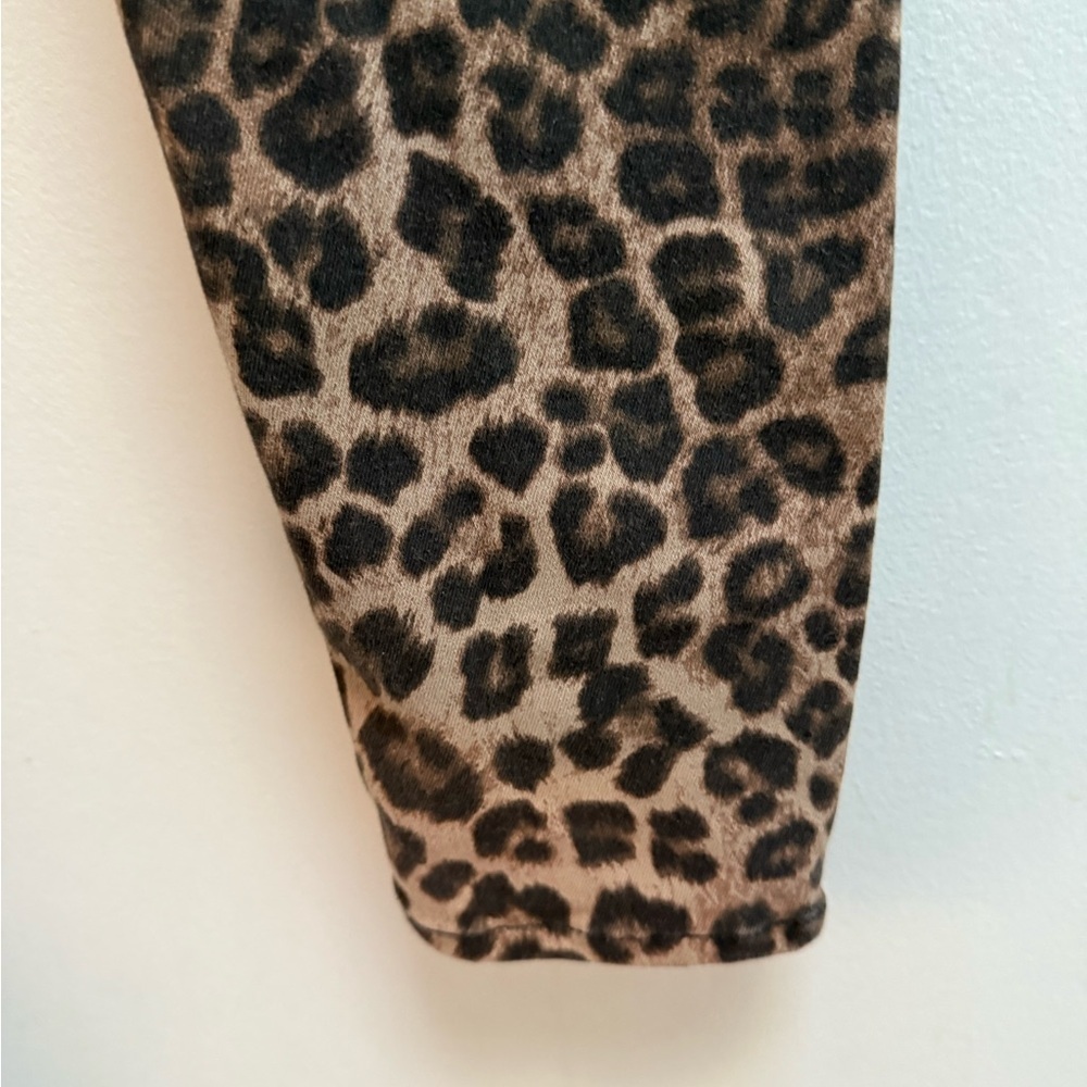 GOOD AMERICAN Women’s Leopard Good Waist Straight Leg Pants - Size 0/26 - Picture 3 of 9